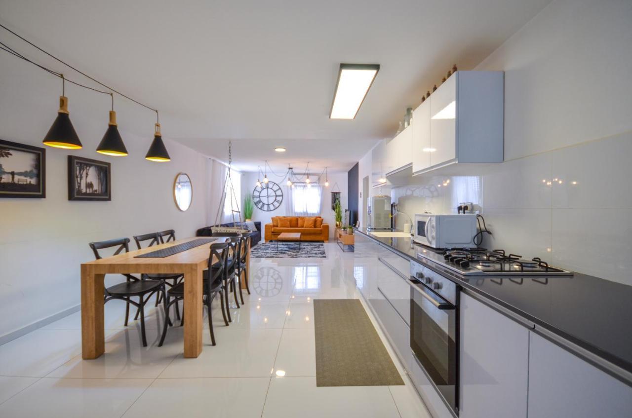 Yalarent Sunny 3Br Apt Eilat Buitenkant foto