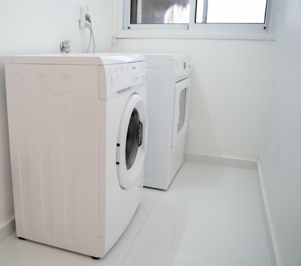 Yalarent Sunny 3Br Apt Eilat Buitenkant foto